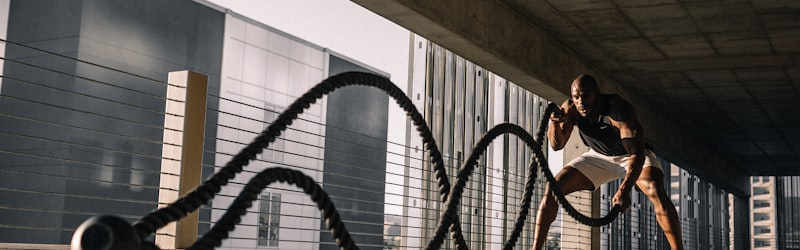 世界杯赛程与积分榜示意图 - 显示小组赛对阵表格与球队积分